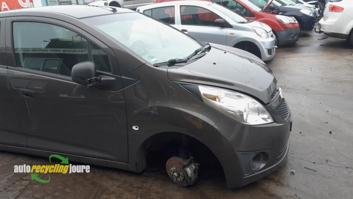 Chevrolet Spark 1.0 16V Bifuel Sloopvoertuig (2011, Bruin)