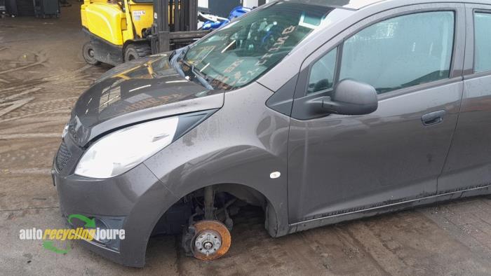 Chevrolet Spark 1.0 16V Bifuel Sloopvoertuig (2011, Bruin)