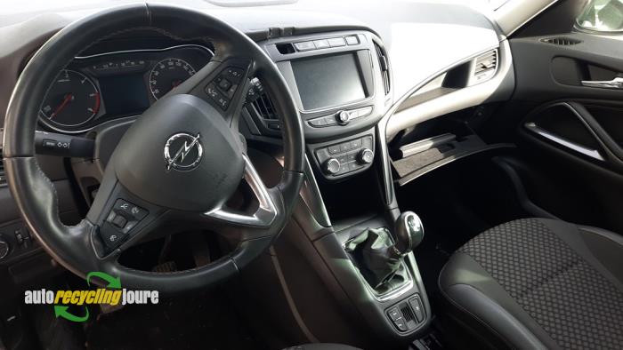 Opel Zafira Tourer 1.6 CDTI 16V ecoFLEX 134 Sloopvoertuig (2018, Grijs)