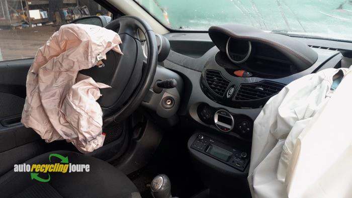 Renault Twingo II 1.2 16V Sloopvoertuig (2013, Paars)