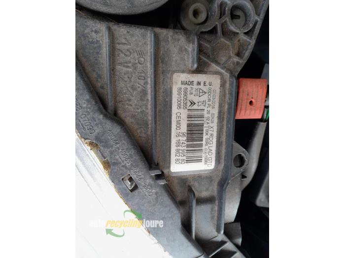 Citroen C5 III Tourer 2.0 BlueHDi 180 16V Sloopvoertuig (2016, Grijs)