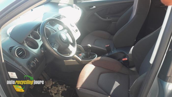 Seat Toledo 2.0 FSI 16V Sloopvoertuig (2004, Blauw)