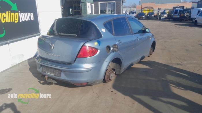 Seat Toledo 2.0 FSI 16V Sloopvoertuig (2004, Blauw)