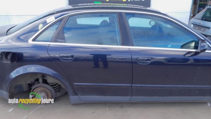 Audi A4 2.0 20V Sloopvoertuig (2002, Blauw)