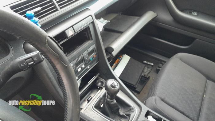 Audi A4 2.0 20V Sloopvoertuig (2002, Blauw)