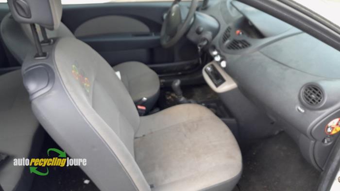 Renault Twingo II 1.5 dCi 90 FAP Sloopvoertuig (2011, Wit)