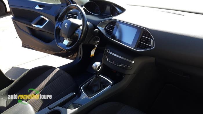 Peugeot 308 SW 1.6 BlueHDi 120 Sloopvoertuig (2015, Blauw)