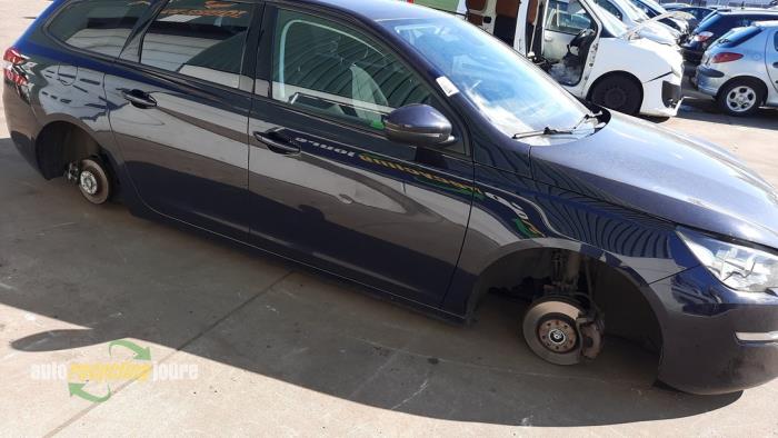 Peugeot 308 SW 1.6 BlueHDi 120 Sloopvoertuig (2015, Blauw)