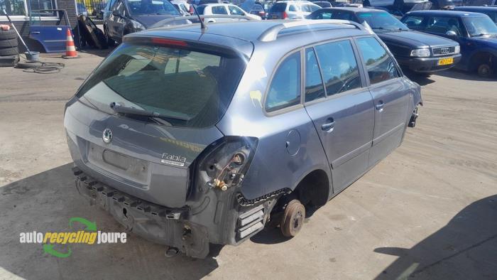 Skoda Fabia II Combi 1.2 TDI 12V Greenline Sloopvoertuig (2010, Grijs)