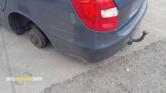 Skoda Fabia II Combi 1.2 TDI 12V Greenline Sloopvoertuig (2010, Grijs)