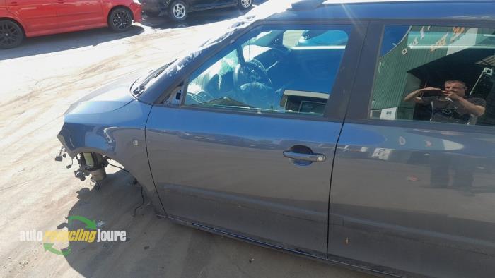 Skoda Fabia II Combi 1.2 TDI 12V Greenline Sloopvoertuig (2010, Grijs)