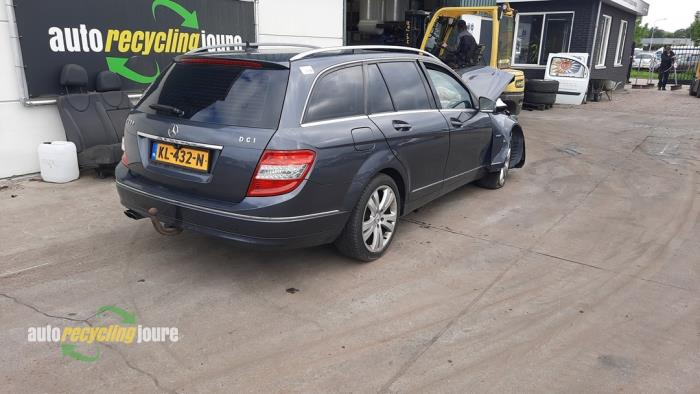 Mercedes C Estate 2.2 C-200 CDI 16V BlueEFFICIENCY Sloopvoertuig (2011, Grijs)