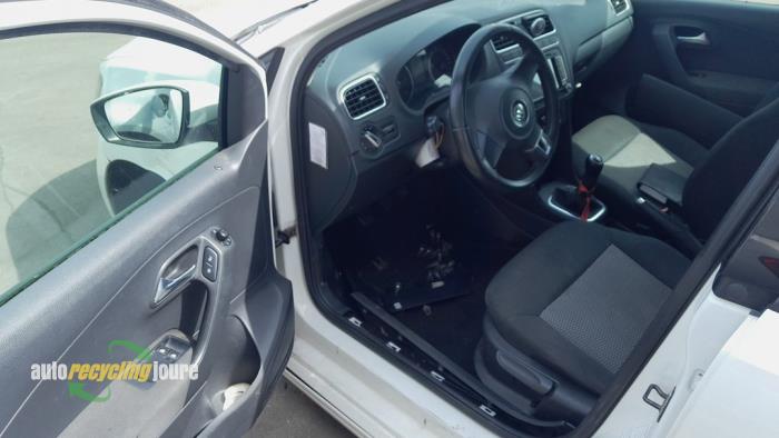 Volkswagen Polo V 1.2 TDI 12V BlueMotion Sloopvoertuig (2012, Wit)