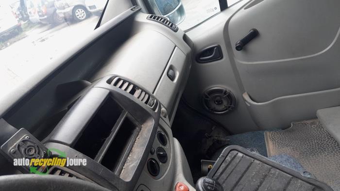 Nissan Primastar 1.9 dCi 80 Sloopvoertuig (2003)