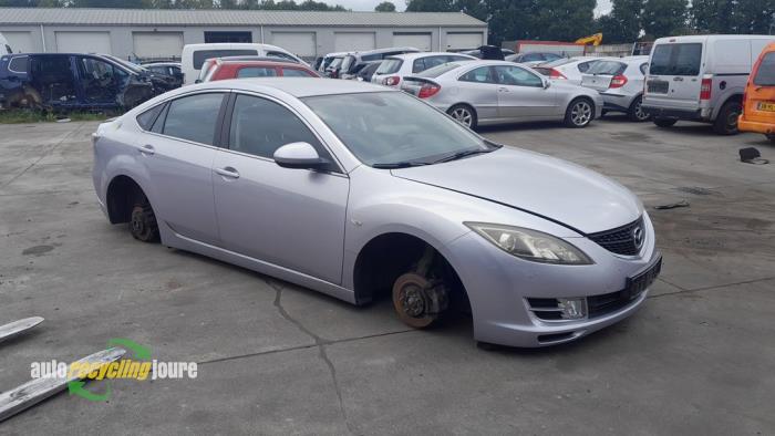 Mazda 6.