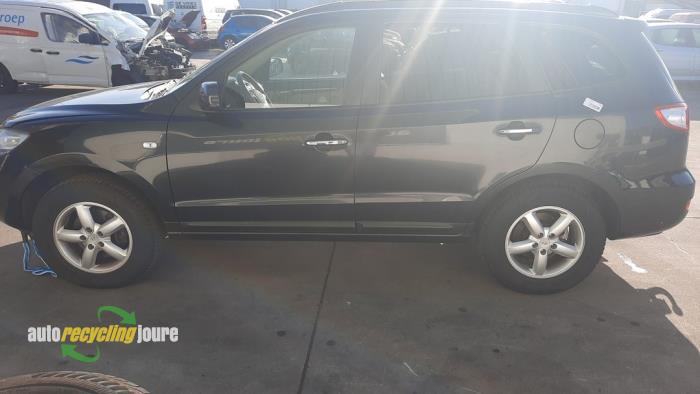 Hyundai Santa Fe II 2.7 V6 24V 4x4 Sloopvoertuig (2007, Zwart)