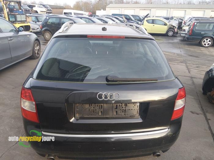 Audi A4 Avant 2.4 V6 30V Sloopvoertuig (2005, Zwart)