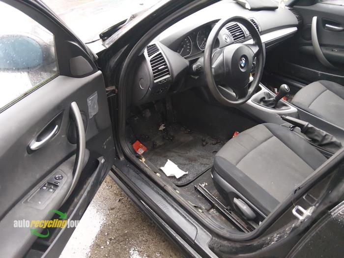 BMW 1 serie 116i 1.6 16V Sloopvoertuig (2005, Zwart)