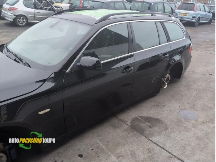 BMW 5 serie Touring 525i 24V Sloopvoertuig (2006, Zwart)