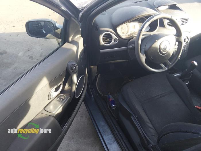 Renault Clio III 1.2 16V 75 Sloopvoertuig (2006, Blauw)