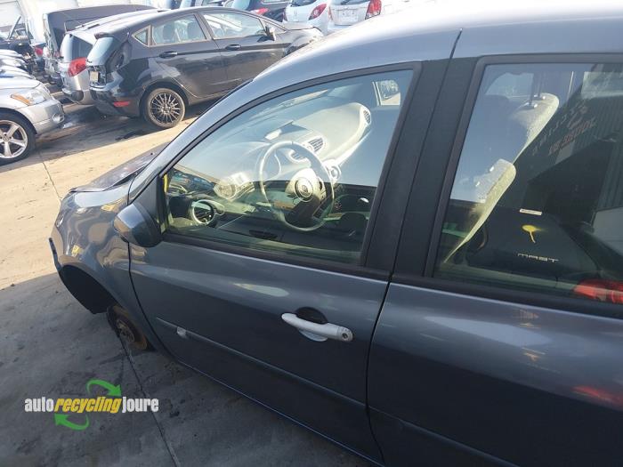 Renault Clio III 1.2 16V 75 Sloopvoertuig (2006, Blauw)