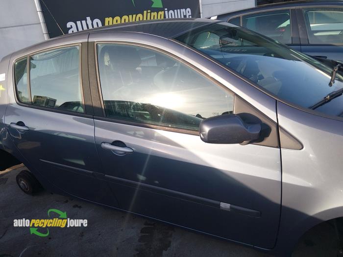 Renault Clio III 1.2 16V 75 Sloopvoertuig (2006, Blauw)