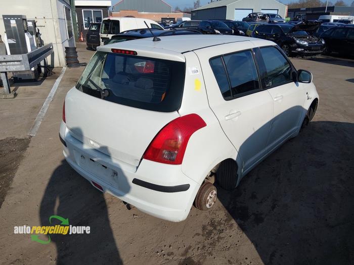 Suzuki Swift 1.3 VVT 16V Sloopvoertuig (2007, Wit)