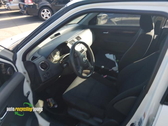 Suzuki Swift 1.3 VVT 16V Sloopvoertuig (2007, Wit)