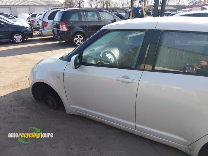 Suzuki Swift 1.3 VVT 16V Sloopvoertuig (2007, Wit)
