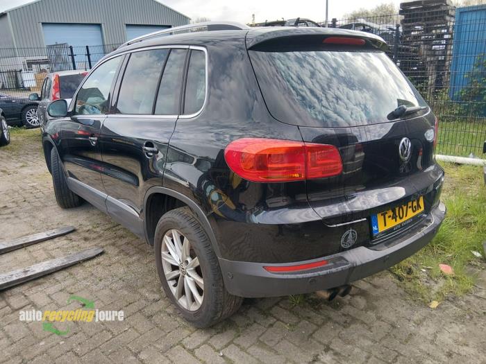 Volkswagen Tiguan 1.4 TSI 16V Sloopvoertuig (2012, Zwart)