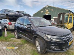Volkswagen Tiguan 1.4 TSI 16V Sloopvoertuig (2012, Zwart)