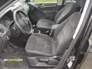 Volkswagen Tiguan 1.4 TSI 16V Sloopvoertuig (2012, Zwart)