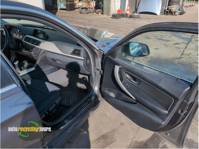 BMW 3 serie Touring 320d 2.0 16V Sloopvoertuig (2013, Grijs)