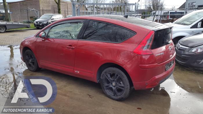Citroen C4 Coupé 2.0 HDi 16V Sloopvoertuig (2007, Rood)