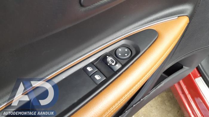 Citroen C4 Coupé 2.0 HDi 16V Sloopvoertuig (2007, Rood)