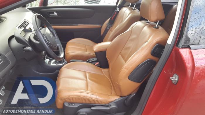 Citroen C4 Coupé 2.0 HDi 16V Sloopvoertuig (2007, Rood)