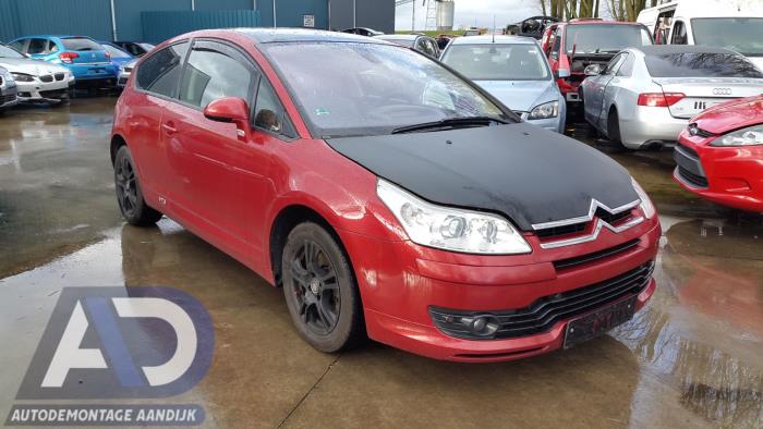 Citroen C4 Coupé 2.0 HDi 16V Sloopvoertuig (2007, Rood)