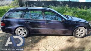 Mercedes E Combi 3.2 E-320 CDI 24V Sloopvoertuig (2005, Metallic, Blauw)