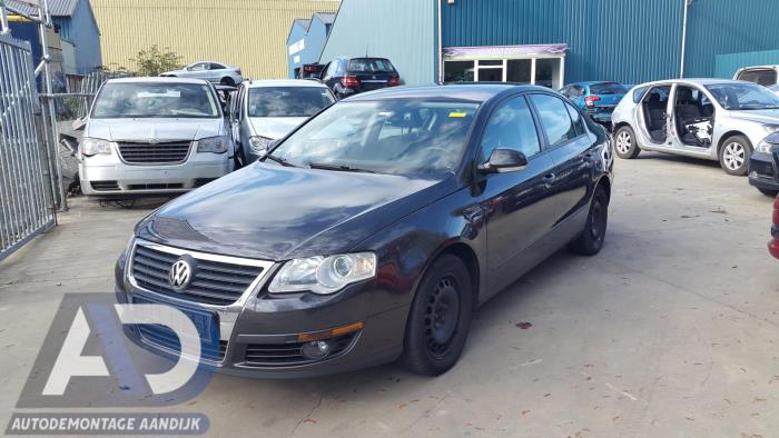Volkswagen Passat 2.0 TDI 140 Sloopvoertuig (2008, Bruin)