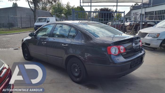 Volkswagen Passat 2.0 TDI 140 Sloopvoertuig (2008, Bruin)