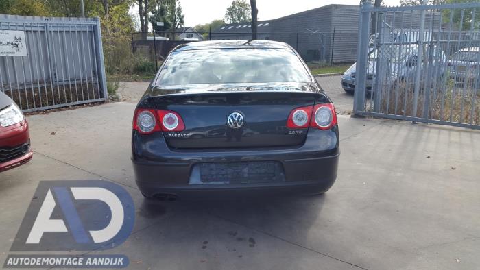 Volkswagen Passat 2.0 TDI 140 Sloopvoertuig (2008, Bruin)