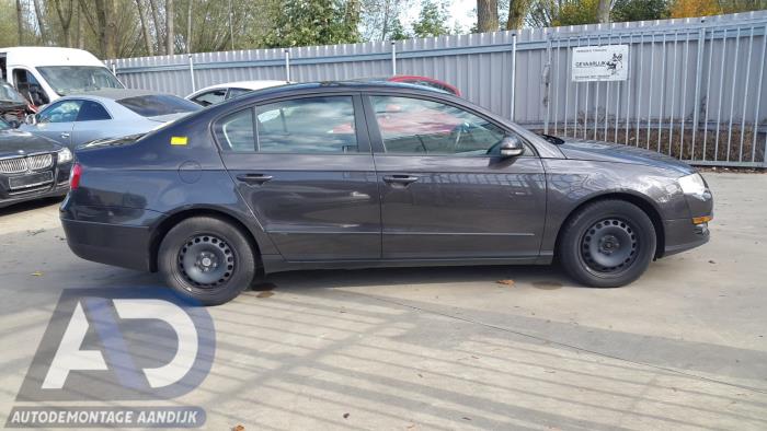 Volkswagen Passat 2.0 TDI 140 Sloopvoertuig (2008, Bruin)