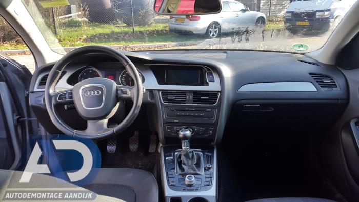 Audi A4 2.0 TDI 16V Sloopvoertuig (2009, Grijs)