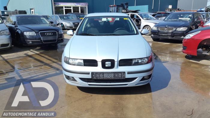 Seat Leon 1.6 16V Sloopvoertuig (2005, Blauw)