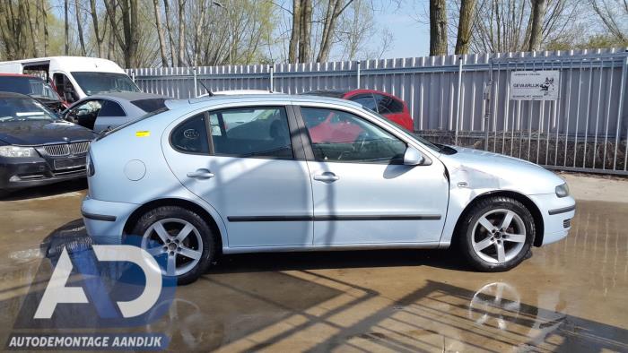 Seat Leon 1.6 16V Sloopvoertuig (2005, Blauw)