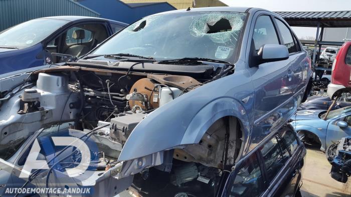 Ford Mondeo III 1.8 16V Sloopvoertuig (2006, Zilvergrijs)