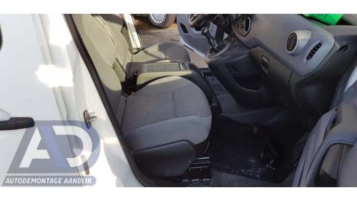 Peugeot Partner 1.6 HDI 75 16V Sloopvoertuig (2010, Wit)