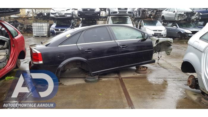 Opel Vectra C GTS 1.9 CDTI 120 Sloopvoertuig (2007, Zwart)