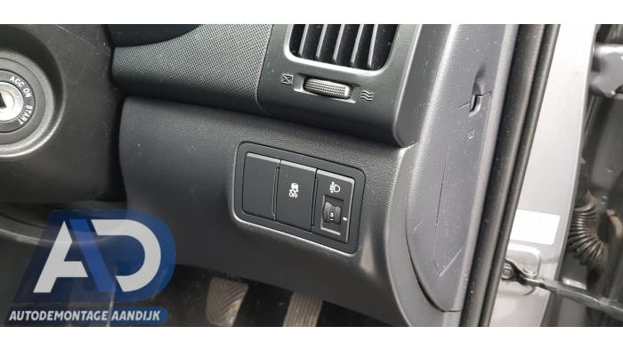 Hyundai i30 1.4 CVVT 16V Sloopvoertuig (2011, Grijs)