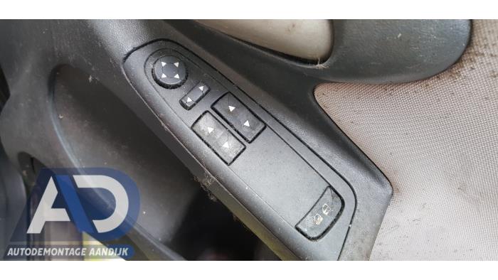 Fiat Stilo 1.4 16V Sloopvoertuig (2005, Zwart)